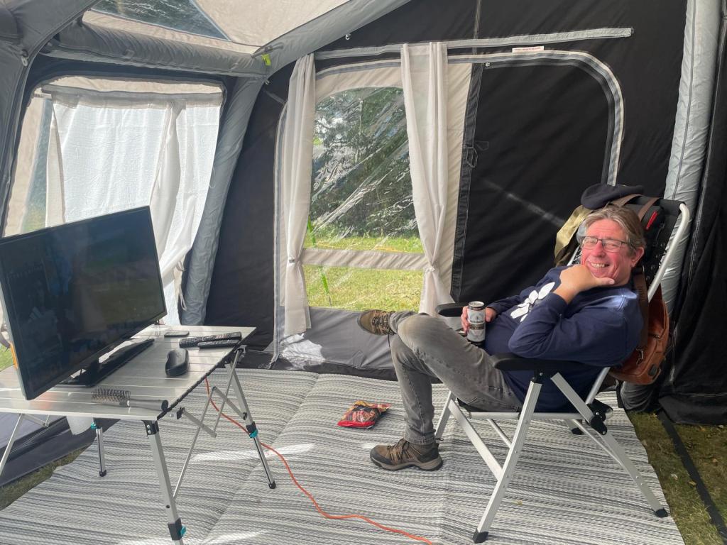 This image has an empty alt attribute; its file name is 82df6e50-d5af-488e-a043-0f939965d739.jpeg